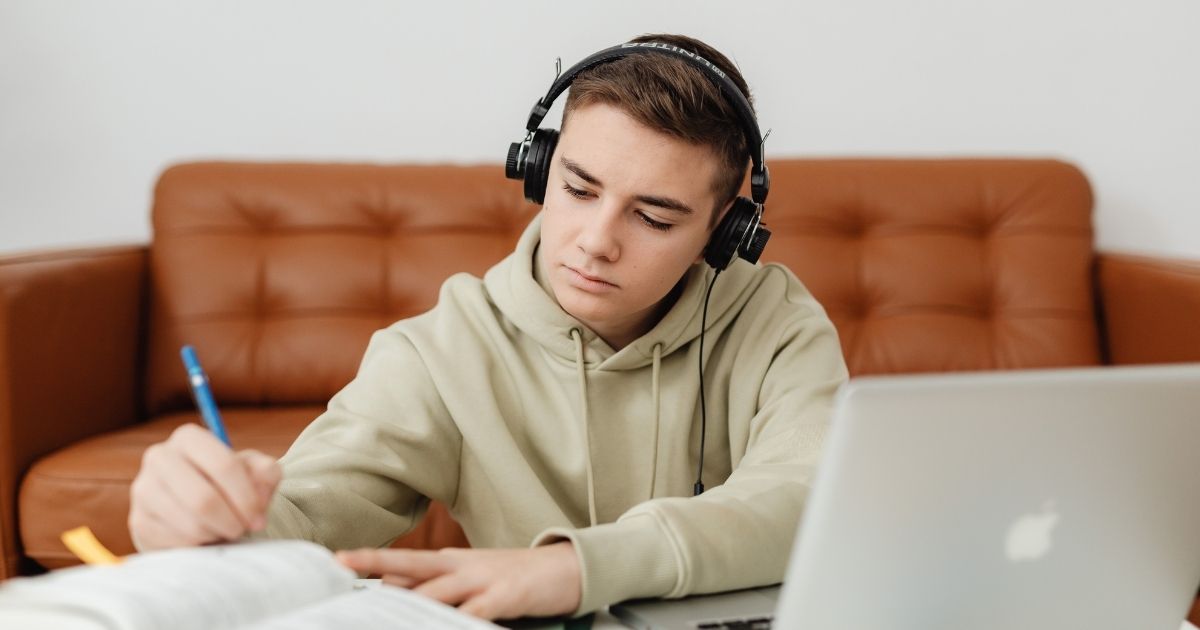 New TOEFL 2026 scoring system 1 to 6 band scale compared to previous 0 to 120 point scale